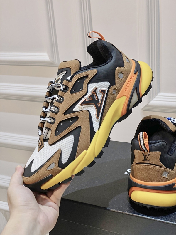 ルイヴィトン靴着用イメージ